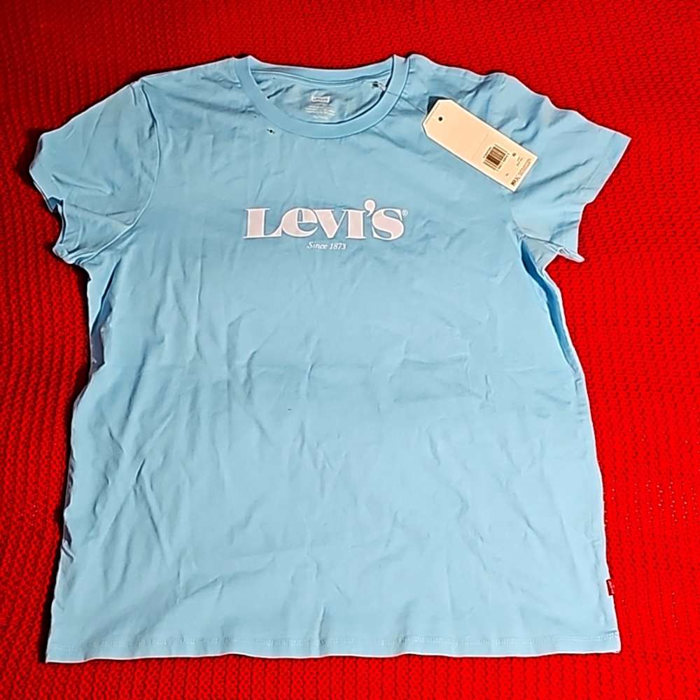 Levi's T-shirt